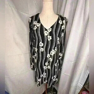 Express Black and White Floral Dress